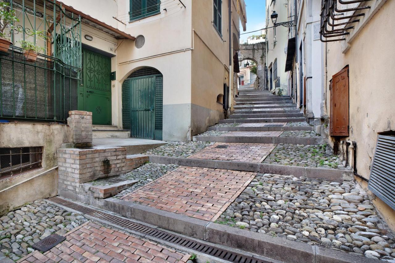 Casa Via Monta In Centro Apartment Sanremo Exterior photo